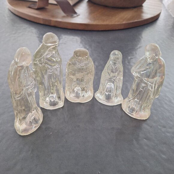Vintage Clear Resin Nativity Figurines Set Of 5 - Picture 1 of 8